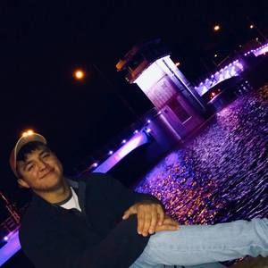 Meet your Posher, Dylan